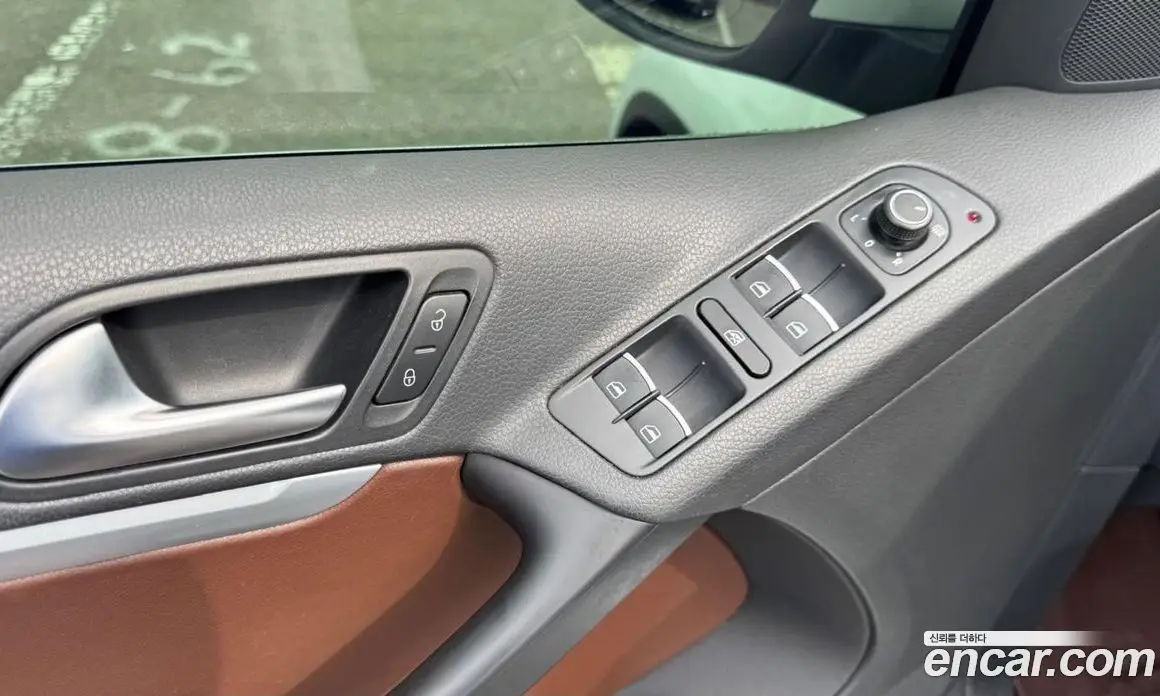 Volkswagen Tiguan 2016 2.0 автомат (гидро), фото 14