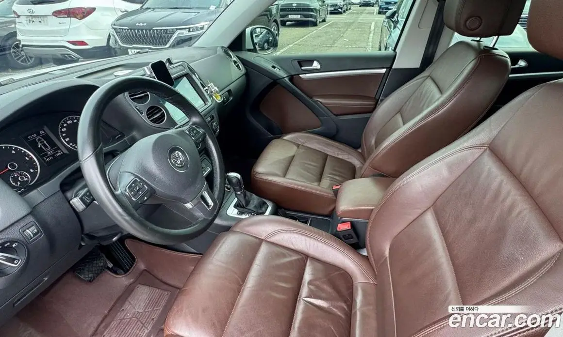 Volkswagen Tiguan 2016 2.0 автомат (гидро), фото 10