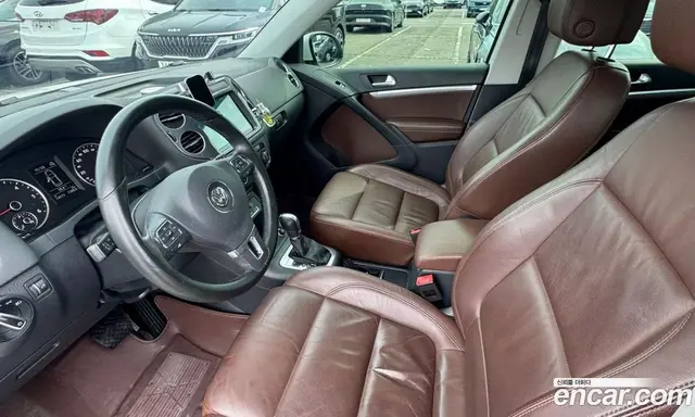 Volkswagen Tiguan 2016 2.0 автомат (гидро), миниатюра 10