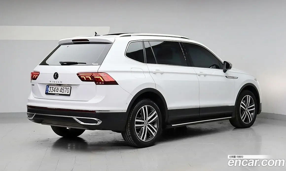 Volkswagen Tiguan 2023 2.0 автомат (гидро), фото 3
