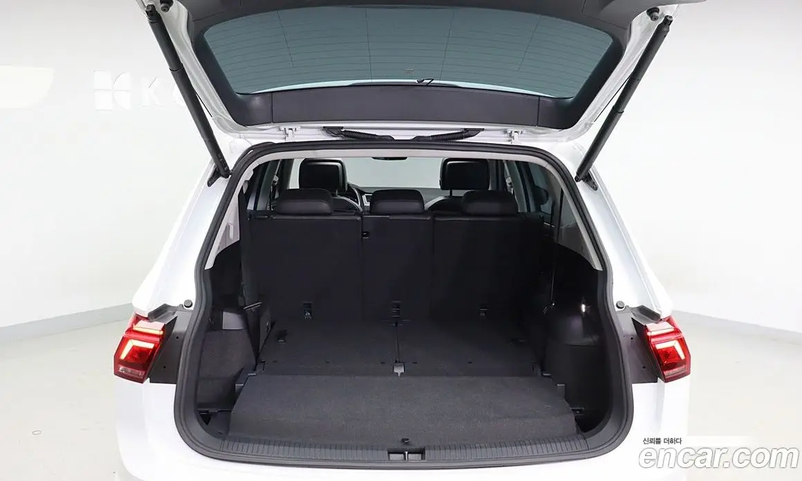 Volkswagen Tiguan 2023 2.0 автомат (гидро), фото 7