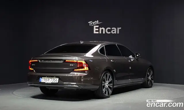 Volvo S90 2023 2.0 автомат (гидро), миниатюра 2