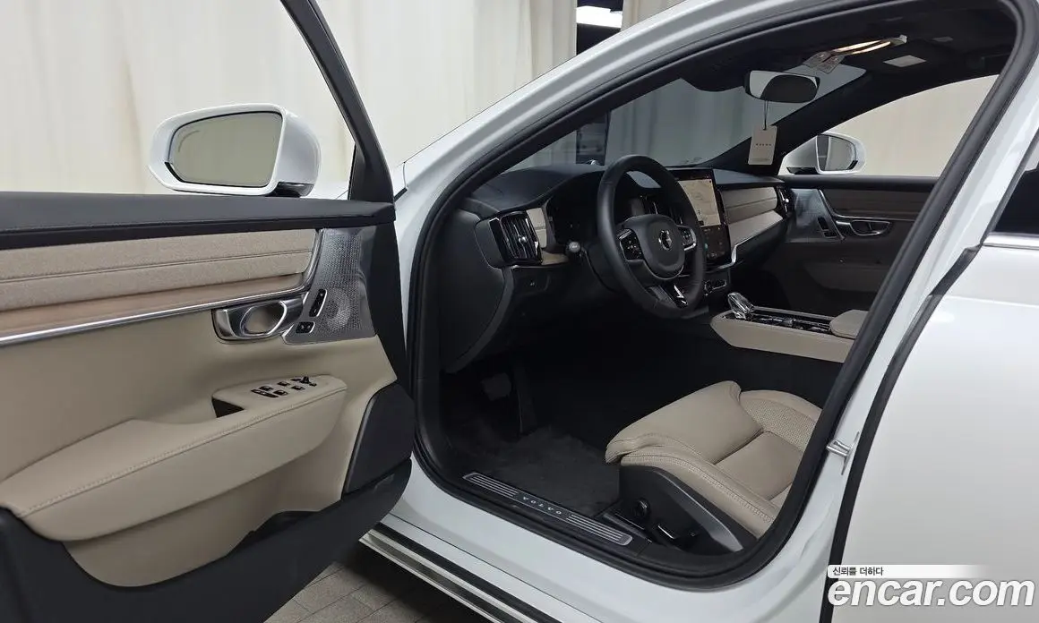 Volvo S90 2025 2.0 автомат (гидро), фото 13