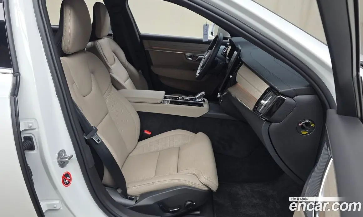 Volvo S90 2025 2.0 автомат (гидро), фото 17