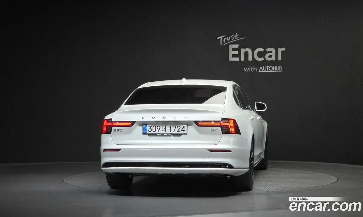 Volvo S90 2025 2.0 автомат (гидро), фото 4