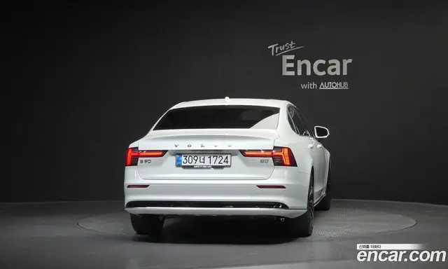 Volvo S90 2025 2.0 автомат (гидро), миниатюра 4