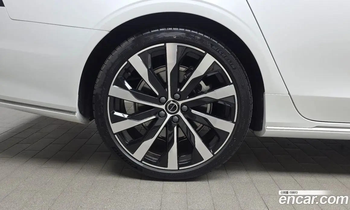 Volvo S90 2025 2.0 автомат (гидро), фото 5