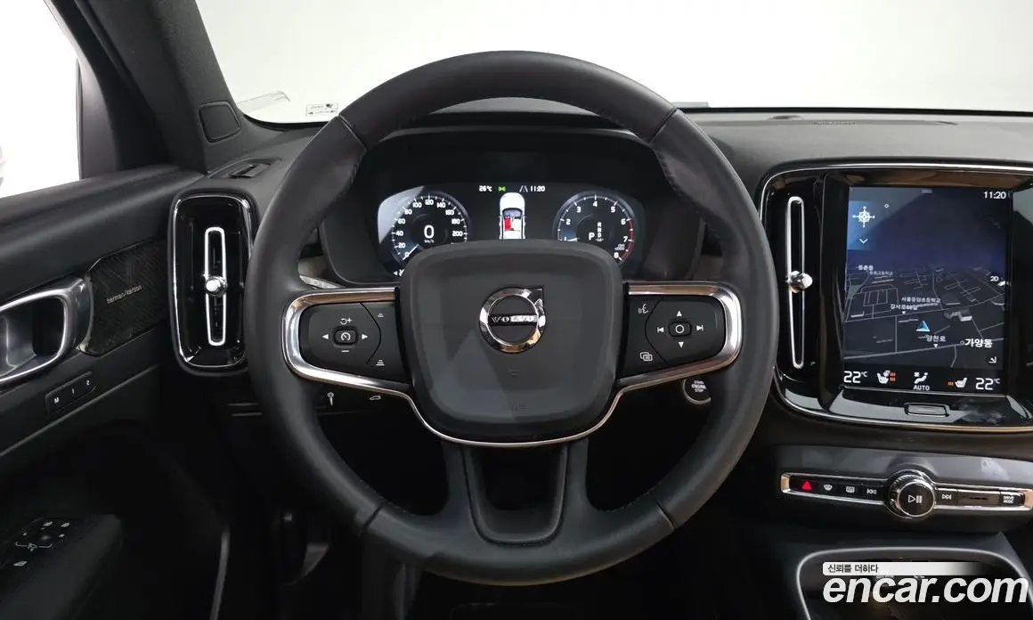 Volvo XC40 2020 2.0 автомат (гидро), фото 17
