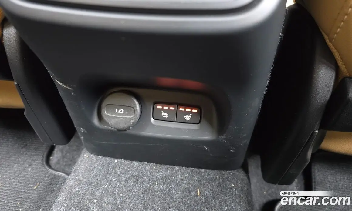 Volvo XC40 2021 2.0 автомат (гидро), фото 18