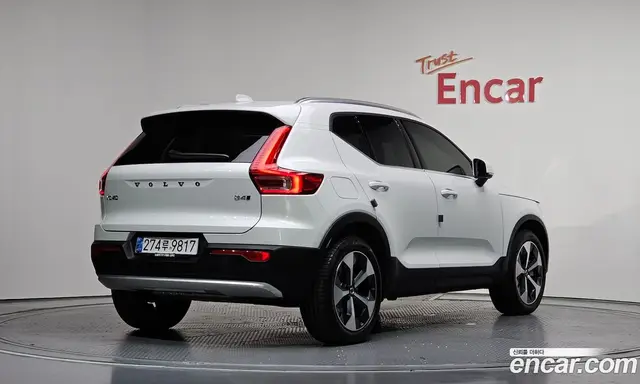 Volvo XC40 2025 2.0 автомат (гидро), миниатюра 2