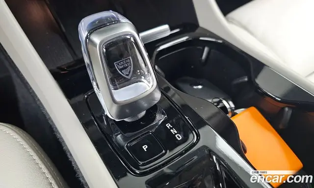 Volvo XC40 2025 2.0 автомат (гидро), миниатюра 12