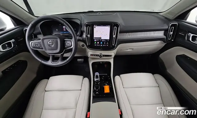Volvo XC40 2025 2.0 автомат (гидро), миниатюра 10