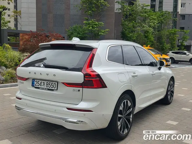 Volvo XC60 2026 2.0 автомат (гидро), миниатюра 5