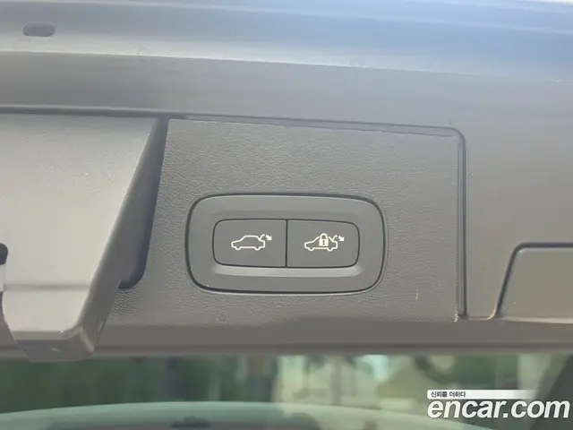 Volvo XC60 2026 2.0 автомат (гидро), миниатюра 7