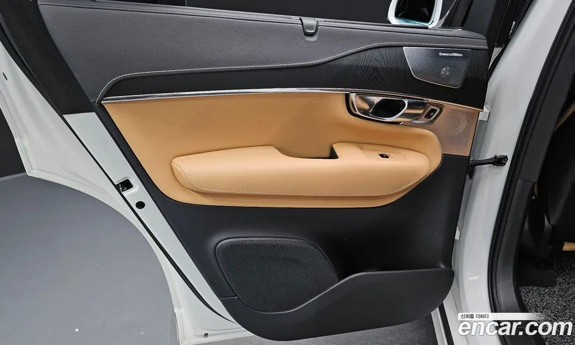 Volvo XC90 2021 2.0 автомат (гидро), фото 15