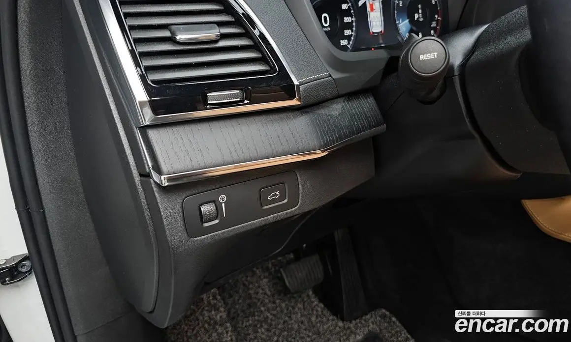 Volvo XC90 2021 2.0 автомат (гидро), фото 33