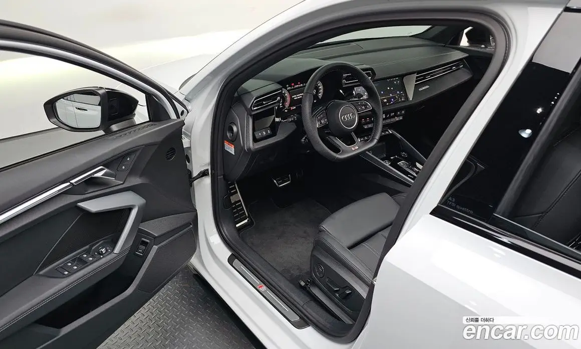 Audi A3 2025 2.0 автомат (гидро), фото 13
