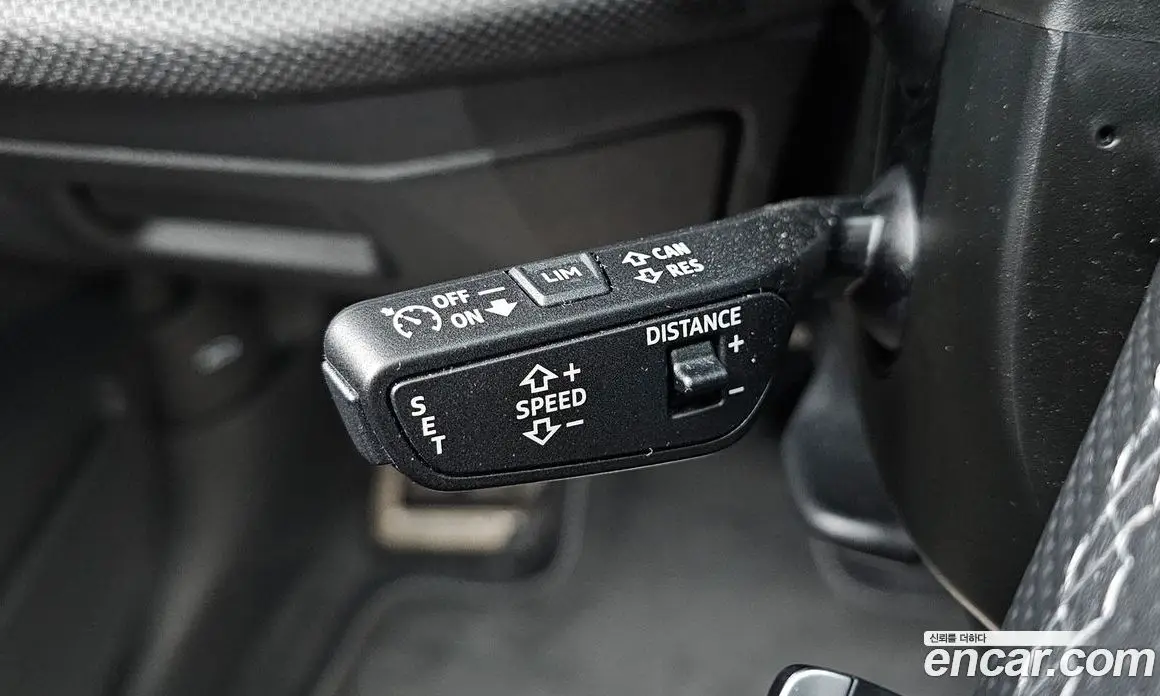 Audi A3 2025 2.0 автомат (гидро), фото 24