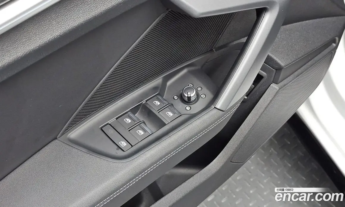 Audi A3 2025 2.0 автомат (гидро), фото 27