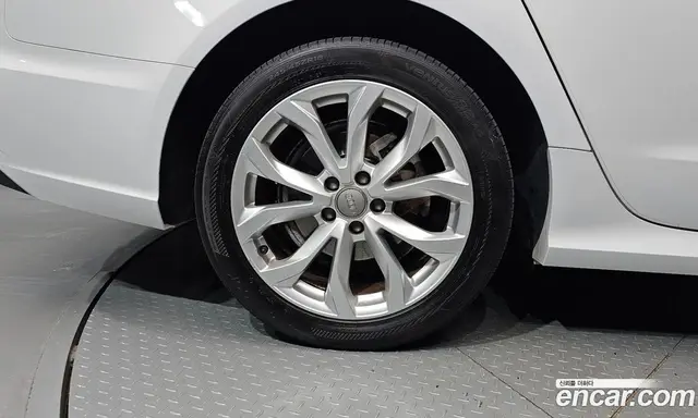 Audi A6 2016 2.0 автомат (гидро), миниатюра 5