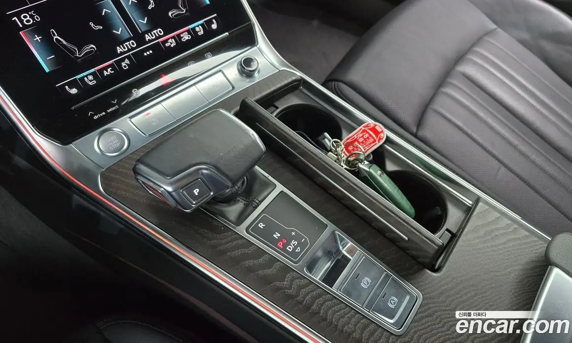 Audi A6 2020 2.0 автомат (гидро), фото 12