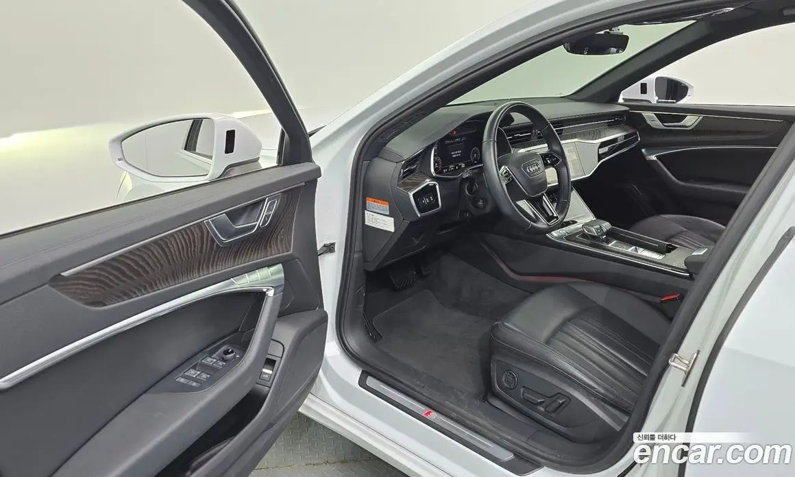 Audi A6 2020 2.0 автомат (гидро), фото 13