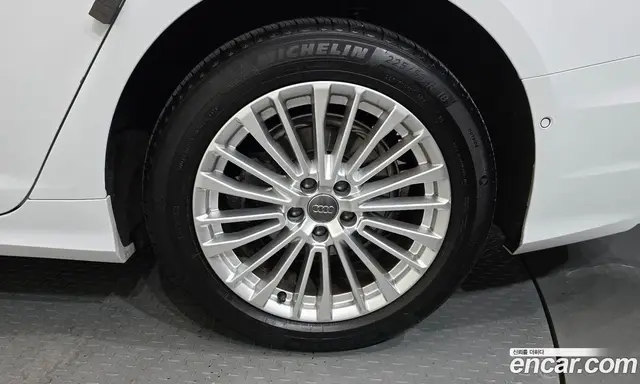 Audi A6 2020 2.0 автомат (гидро), миниатюра 7