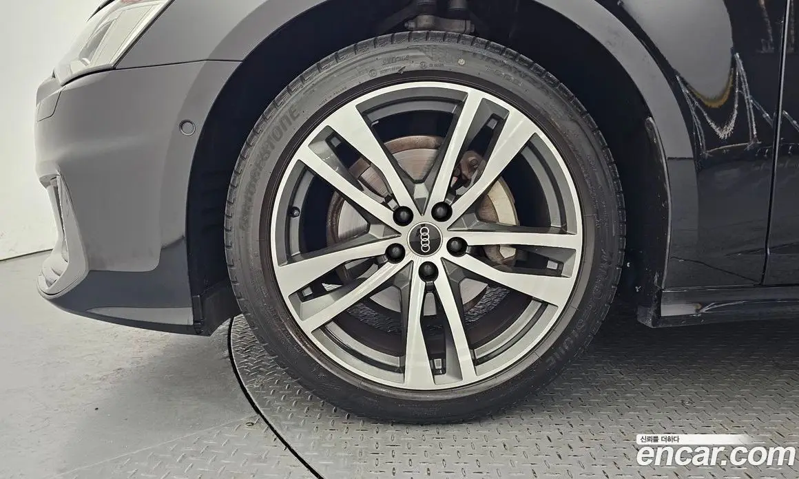 Audi A6 2022 2.0 автомат (гидро), фото 5
