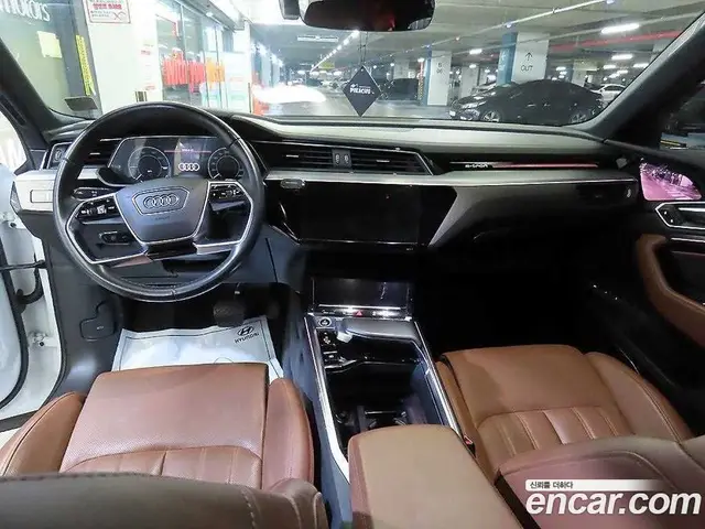 Audi e-tron 2021 автомат (гидро), миниатюра 10