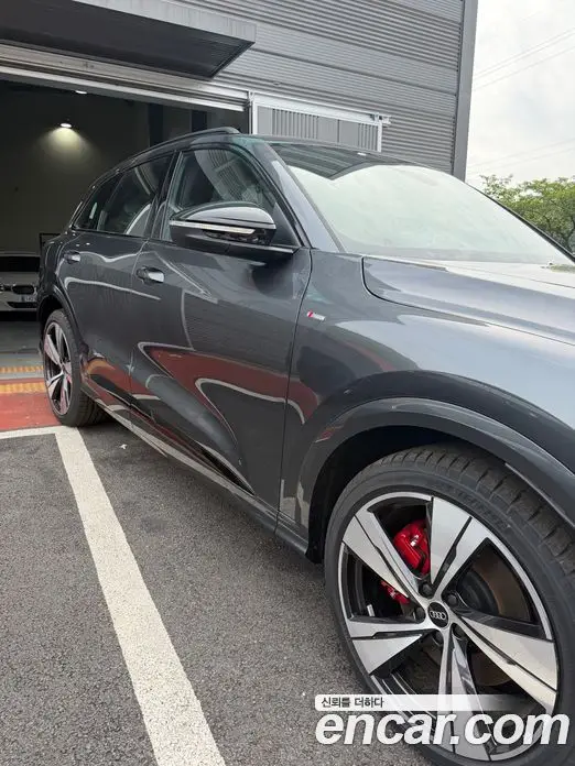 Audi Q5 2025 2.0 автомат (гидро), фото 12