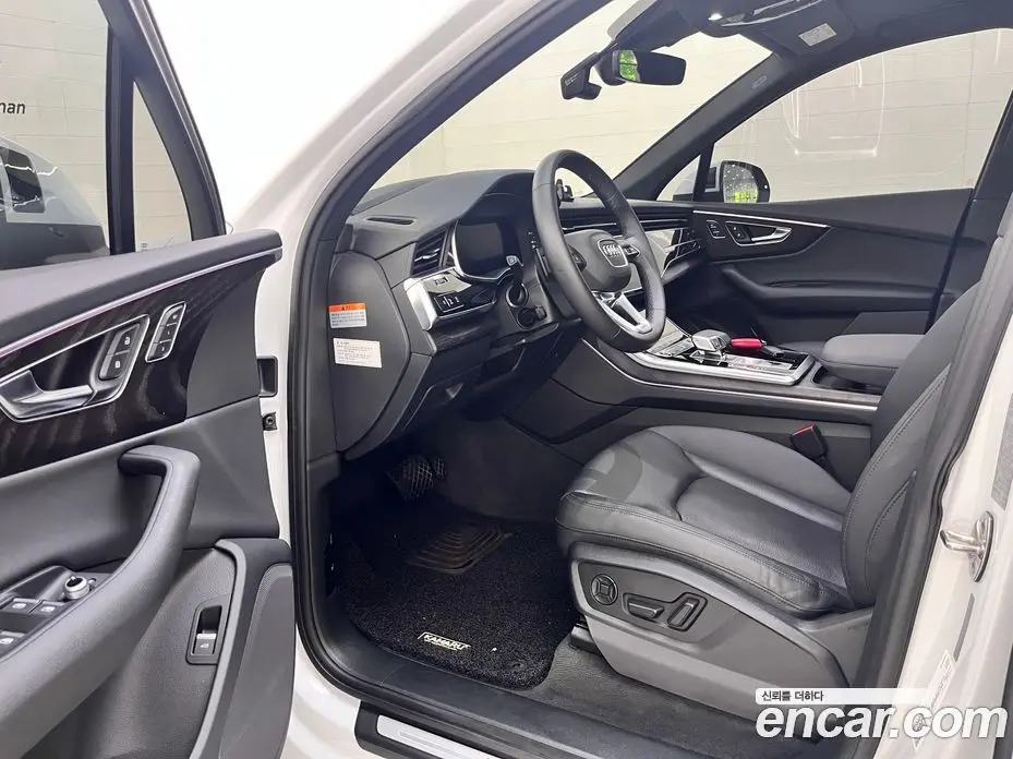 Audi Q7 2022 3.0 автомат (гидро), фото 13