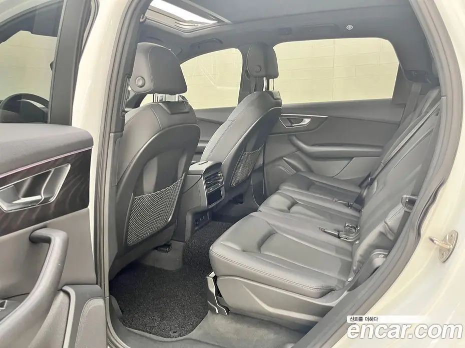 Audi Q7 2022 3.0 автомат (гидро), фото 14