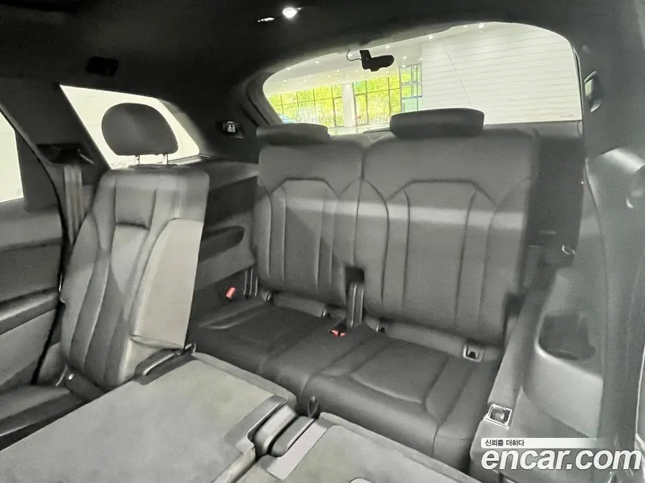 Audi Q7 2022 3.0 автомат (гидро), фото 16