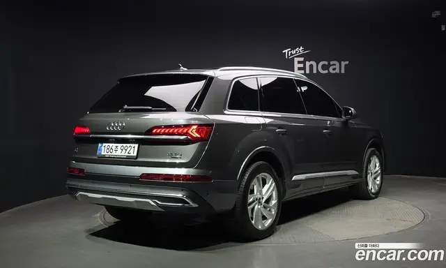 Audi Q7, 2023, 52 924 км