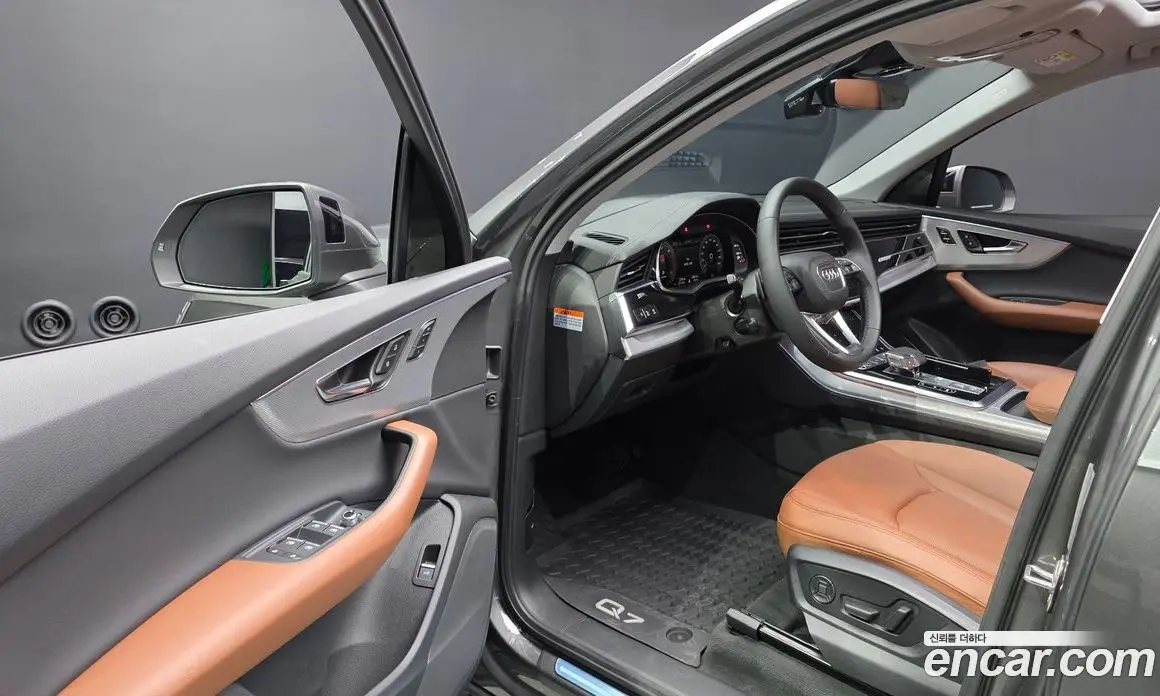Audi Q7 2023 3.0 автомат (гидро), фото 12