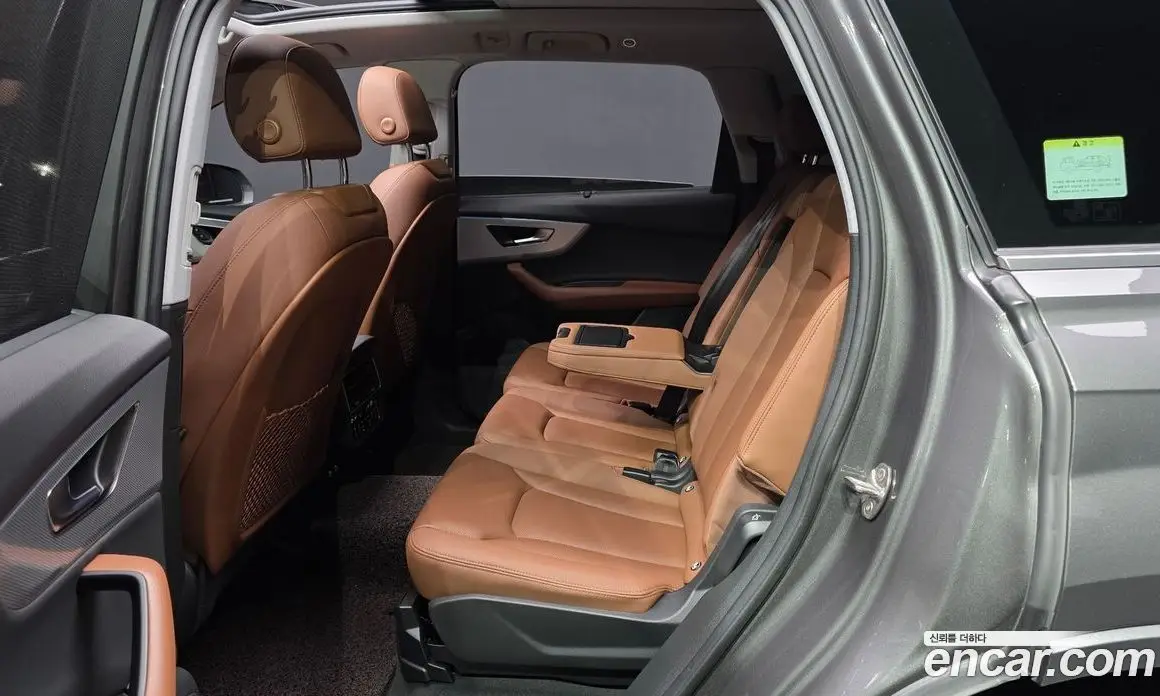 Audi Q7 2023 3.0 автомат (гидро), фото 15