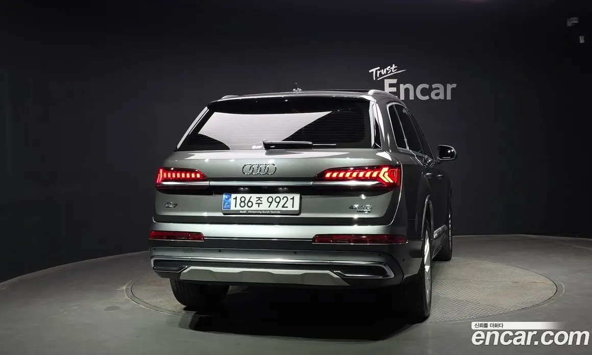 Audi Q7 2023 3.0 автомат (гидро), фото 3
