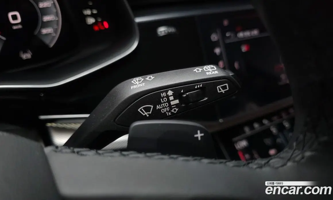 Audi Q7 2023 3.0 автомат (гидро), фото 28