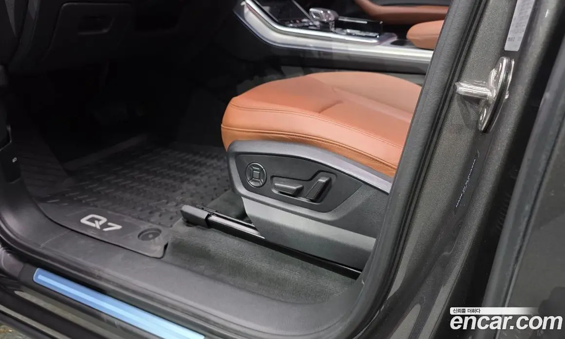 Audi Q7 2023 3.0 автомат (гидро), фото 33