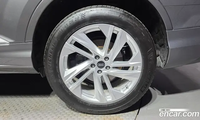 Audi Q7 2023 3.0 автомат (гидро), миниатюра 6