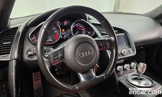 Audi R8 2010 5.2 автомат (гидро), миниатюра 11