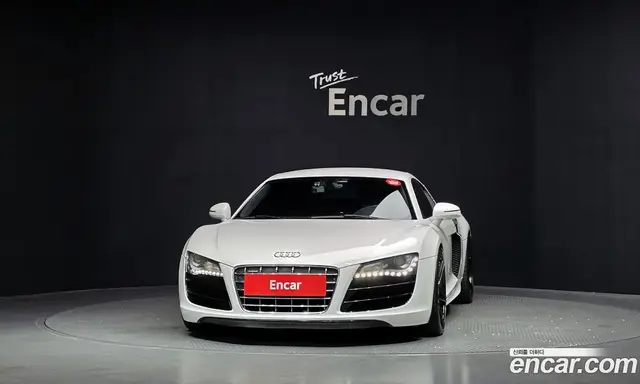Audi R8 2010 5.2 автомат (гидро), миниатюра 3