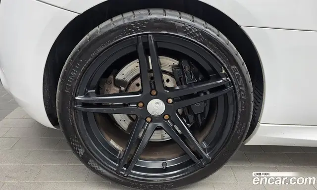 Audi R8 2010 5.2 автомат (гидро), миниатюра 5