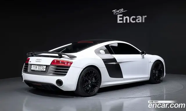 Audi R8 2015 5.2 автомат (гидро), миниатюра 2
