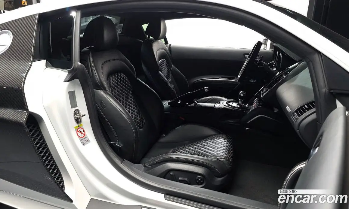 Audi R8 2015 5.2 автомат (гидро), фото 11