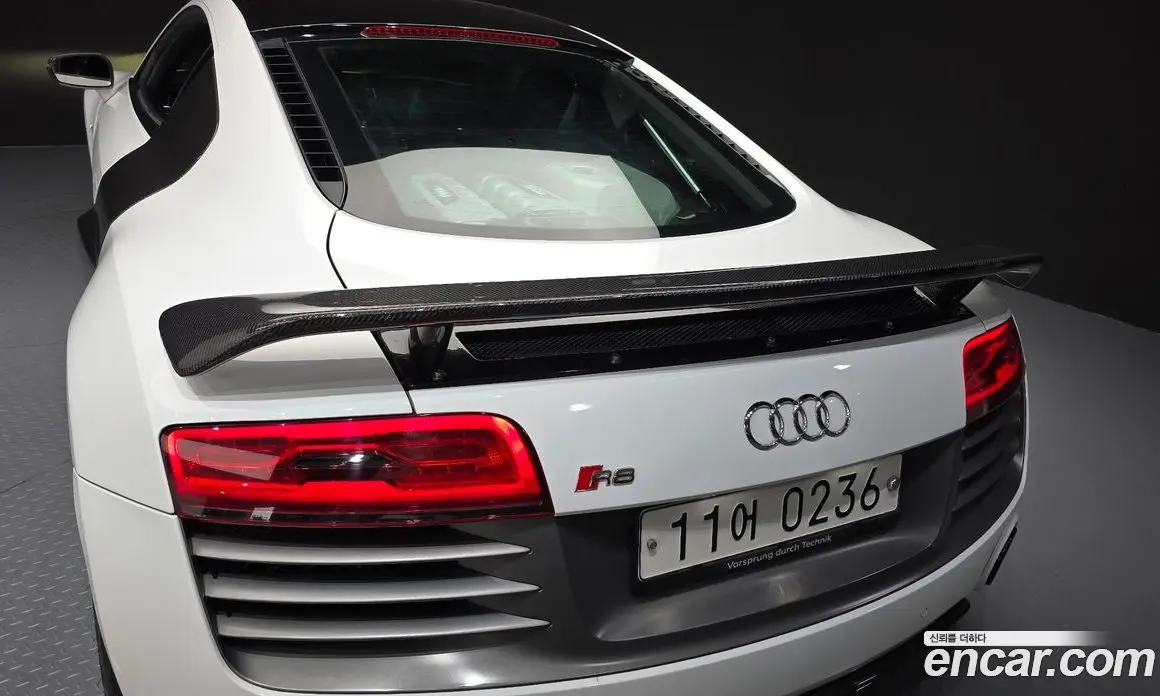 Audi R8 2015 5.2 автомат (гидро), фото 19