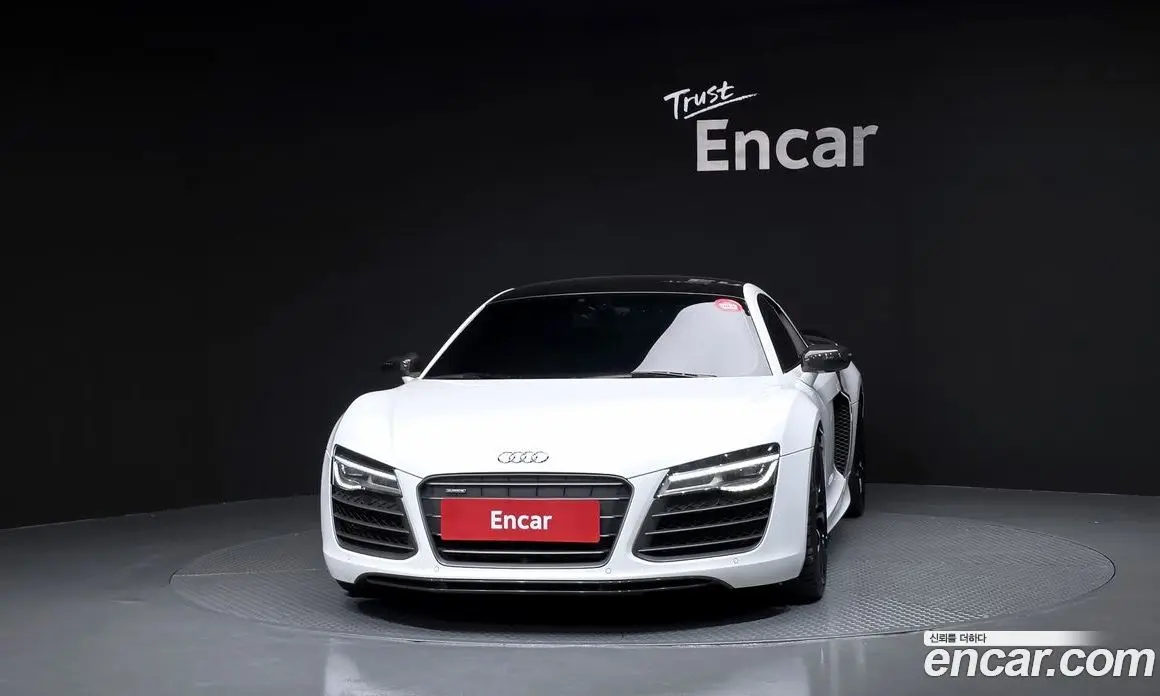Audi R8 2015 5.2 автомат (гидро), фото 3
