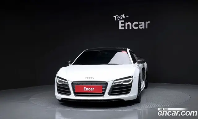 Audi R8 2015 5.2 автомат (гидро), миниатюра 3