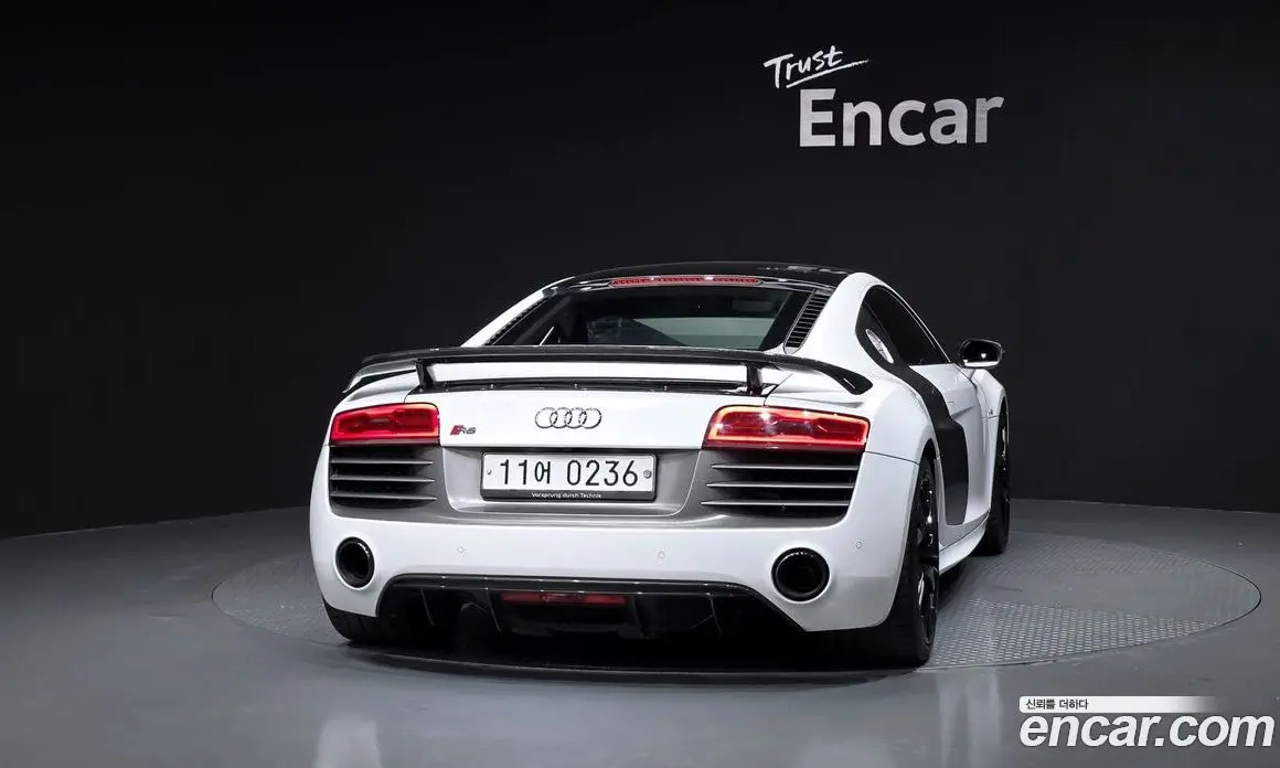 Audi R8 2015 5.2 автомат (гидро), фото 4