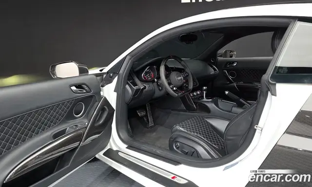 Audi R8 2015 5.2 автомат (гидро), миниатюра 10